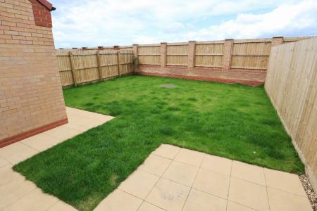 3 bedroom Semi-detached house to let in Hammond Road, Lincoln, LN2