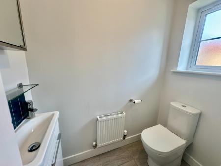 3 bedroom Semi-detached house to let in Hammond Road, Lincoln, LN2
