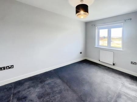 3 bedroom Semi-detached house to let in Hammond Road, Lincoln, LN2