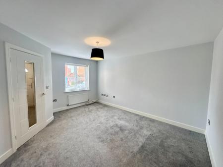 3 bedroom Semi-detached house to let in Hammond Road, Lincoln, LN2