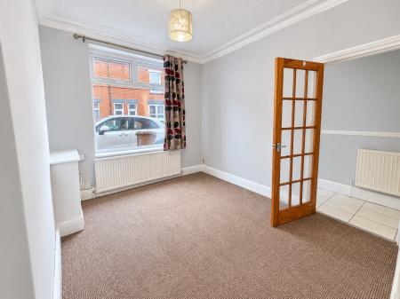 3 bedroom Terraced House for sale in Kent Street, Lincoln, LN2