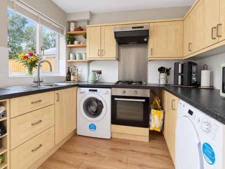 2 bedroom Semi-detached house for sale in Stenigot Road, Lincoln, LN6