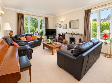 4 bedroom Detached house for sale in Washdyke Lane, Nettleham, LN2