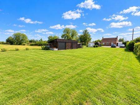 2 bedroom Detached bungalow for sale in Fen Road, Washingborough, LN4