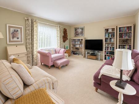 2 bedroom Detached bungalow for sale in Occupation Lane, Broadholme, Lincoln, LN1