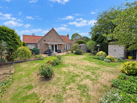 2 bedroom Detached bungalow for sale in Occupation Lane, Broadholme, Lincoln, LN1