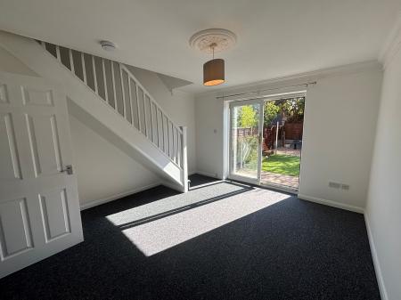 2 bedroom Terraced House to let in Sixfield Close, Lincoln, LN6