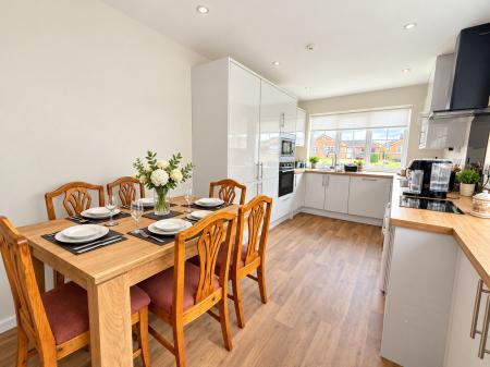 4 bedroom Bungalow for sale in Earlsfield, Lincoln, LN4