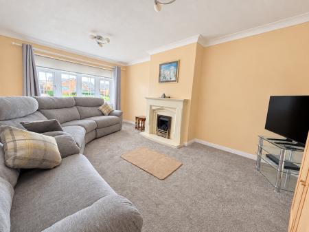4 bedroom Bungalow for sale in Earlsfield, Lincoln, LN4