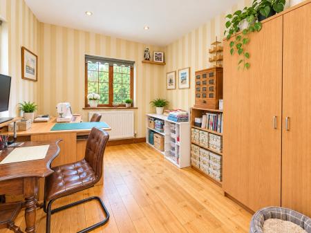 5 bedroom Detached house for sale in Beckview Church Road, Stow, LN1