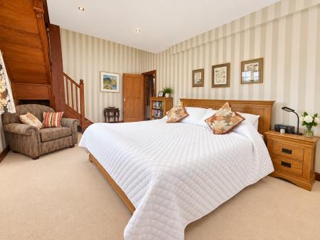 5 bedroom Detached house for sale in Beckview Church Road, Stow, LN1