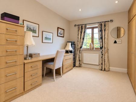 5 bedroom Detached house for sale in Beckview Church Road, Stow, LN1