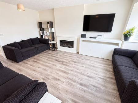 3 bedroom Semi-detached house for sale in Newton Drive, Cherry Willingham, LN3