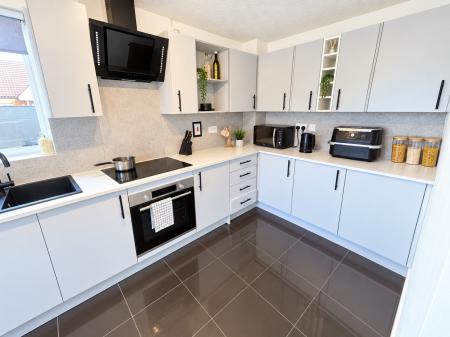 3 bedroom Semi-detached house for sale in Newton Drive, Cherry Willingham, LN3