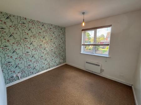 2 bedroom Flat to let in Khormaksar Drive, Nocton, LN4