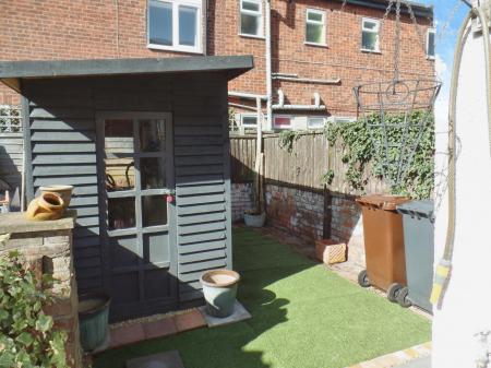 2 bedroom Terraced House to let in Milton Street, Lincoln, LN5