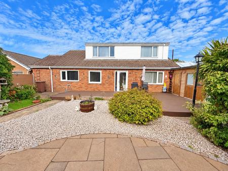 3 bedroom Bungalow for sale in Conway Drive, North Hykeham, LN6