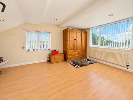3 bedroom Bungalow for sale in Conway Drive, North Hykeham, LN6