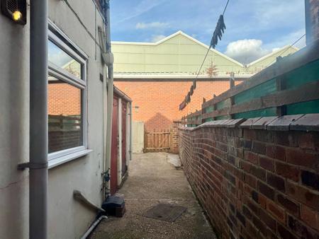 2 bedroom Terraced House to let in Croft Street, Lincoln, LN2