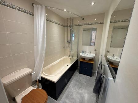 3 bedroom Terraced House to let in Lee Avenue, Washingborough, LN4