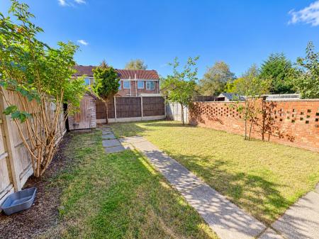 2 bedroom Semi-detached house for sale in Fulmar Road, Lincoln, LN6
