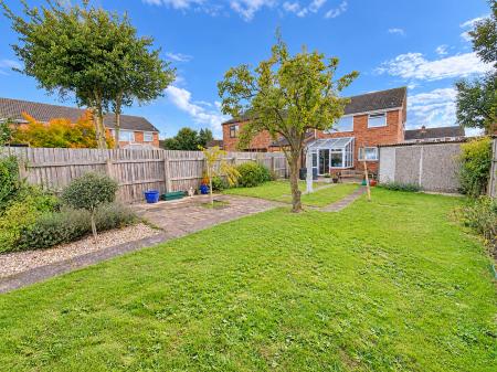 3 bedroom Semi-detached house for sale in Dore Avenue, North Hykeham, LN6