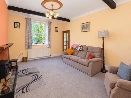 3 bedroom Semi-detached house for sale in Lincoln Road, Boothby Graffoe, LN5