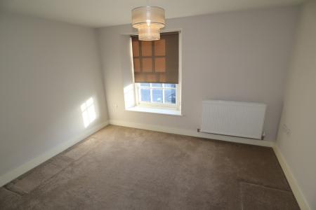 2 bedroom Flat to let in High Street, Lincoln, LN5