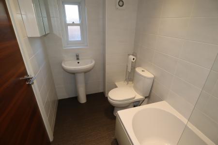 2 bedroom Flat to let in High Street, Lincoln, LN5