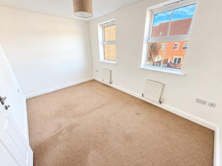 3 bedroom Semi-detached house for sale in Anchor Close, Lincoln, LN5