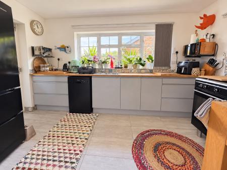 3 bedroom Detached bungalow for sale in Monson Park, Skellingthorpe, LN6