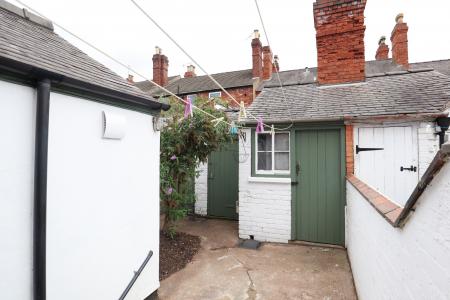 2 bedroom Terraced House to let in Florence Street, Lincoln, LN2