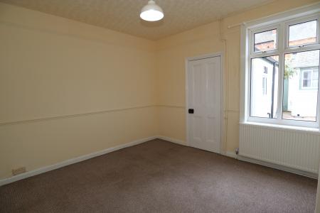 2 bedroom Terraced House to let in Florence Street, Lincoln, LN2