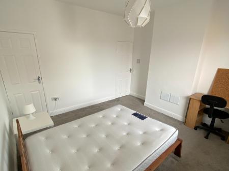 2 bedroom Semi-detached house to let in Chelmsford Street, Lincoln, LN5