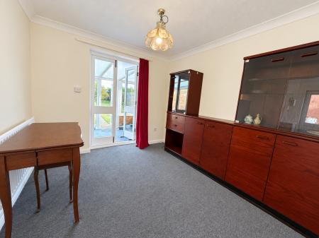 2 bedroom Detached bungalow for sale in Hawkshead Grove, Lincoln, LN2