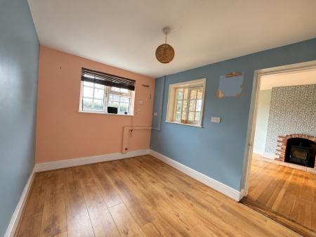 6 bedroom Detached house for sale in Main Street, Bransby, LN1