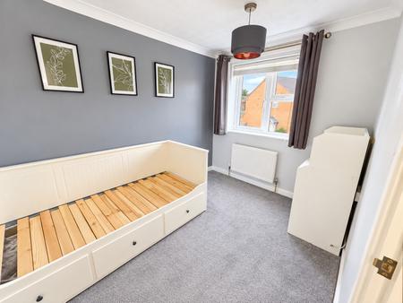 2 bedroom Semi-detached house for sale in Mendip Avenue, North Hykeham, LN6