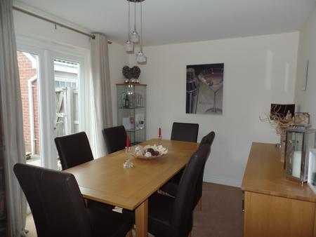 4 bedroom Detached house to let in Augustus Close, North Hykeham, LN6