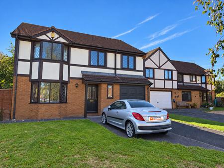 Roselea Avenue, Welton, LN2