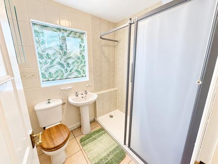 3 bedroom Detached bungalow for sale in Woodside, Branston, LN4