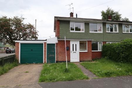 2 bedroom Semi-detached house to let in Camwood Crescent, Lincoln, LN6