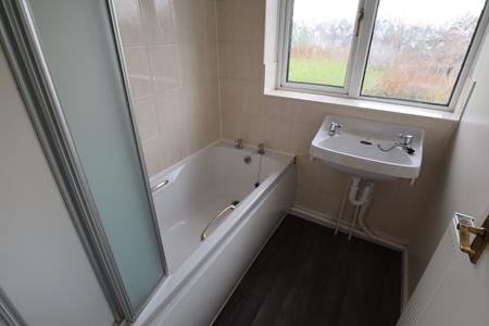 2 bedroom Semi-detached house to let in Camwood Crescent, Lincoln, LN6