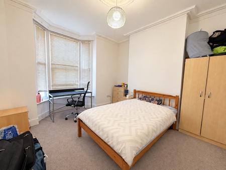 6 bedroom Terraced House for sale in Boultham Avenue, Lincoln, LN5