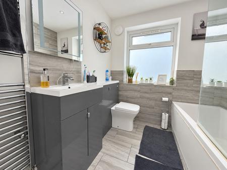 4 bedroom Detached house for sale in Burton Road, Lincoln, LN1