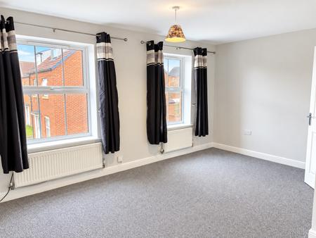 3 bedroom Semi-detached house for sale in Bobbin Lane, Lincoln, LN2