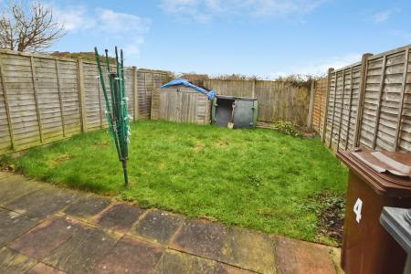 2 bedroom Semi-detached house for sale in Pine Close, Loughborough, LE11