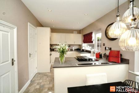 3 bedroom Semi-detached house for sale in Sandhills Close, Belton, LE12