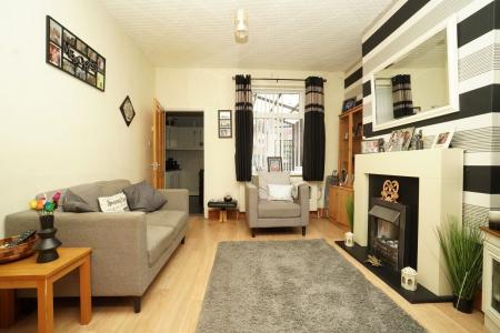 2 bedroom Terraced House for sale in Cartwright Street, Loughborough, LE11