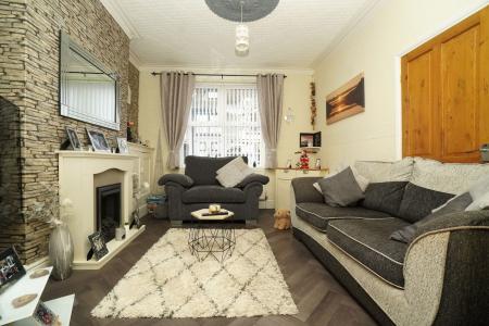 2 bedroom Terraced House for sale in Cartwright Street, Loughborough, LE11
