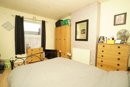 2 bedroom Terraced House for sale in Cartwright Street, Loughborough, LE11